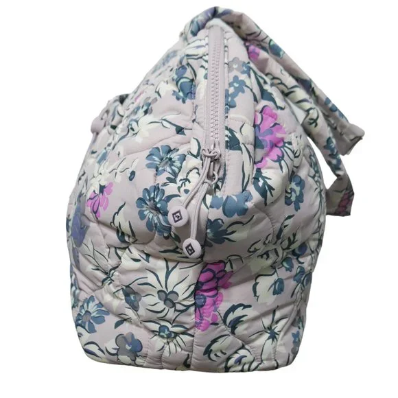 Vera Bradley Featherweight Tote Travel Bag Fresh-Cut Floral Lavender Nylon NWT - Picture 4 of 8